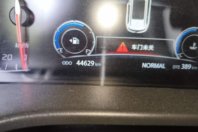 Used CHANGAN CS75 2018 280T Manual Elite Version China V Standard Odometer Close Up