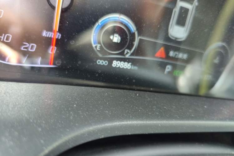 Used CHANGAN CS75 2018 280T Automatic Yazi Model China V Standard Odometer Close Up