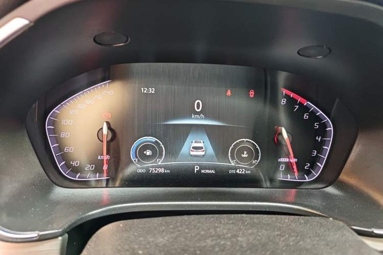 Used CHANGAN CS75 2018 280T Automatic Smart Edition China V Standard Odometer Close Up