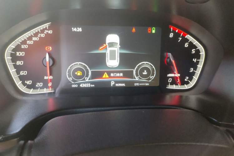 Used CHANGAN CS75 2018 280T Automatic Smart Edition China V-standard Odometer Close Up