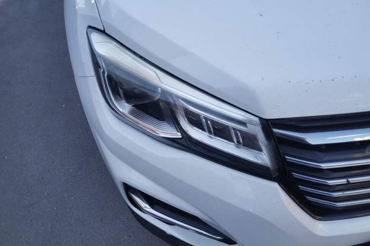 Used CHANGAN CS75 2018 280T Manual Elite Version China V Standard Right Front Headlight