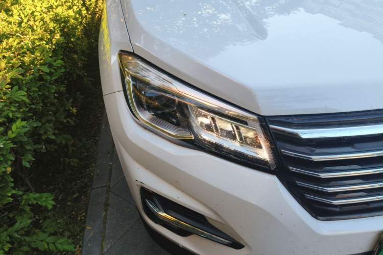 Used CHANGAN CS75 2018 280T Automatic Yazi Model China V Standard Right Front Headlight