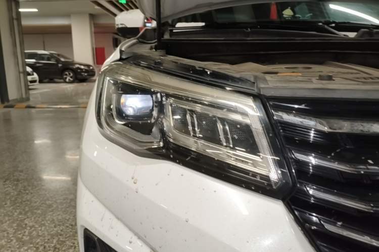 Used CHANGAN CS75 2018 280T Automatic Smart Edition China V-standard Right Front Headlight