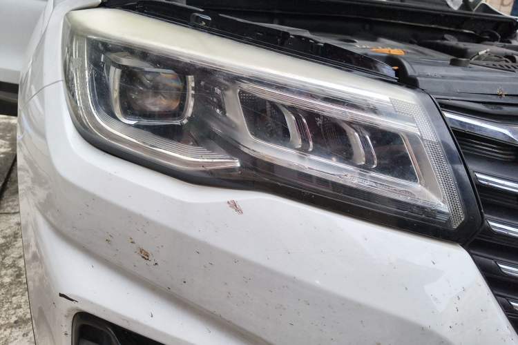Used CHANGAN CS75 2018 280T Automatic Smart Edition China V-standard Right Front Headlight