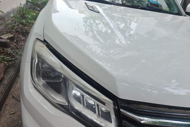 Used CHANGAN CS75 2018 280T Automatic Smart Edition China V-standard Right Front Headlight