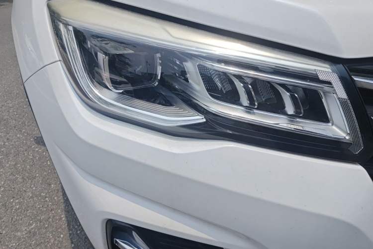 Used CHANGAN CS75 2018 280T Automatic Smart Edition China V-standard Right Front Headlight