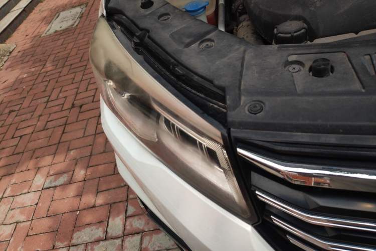 Used CHANGAN CS75 2018 280T Manual Smart Edition China V Standard Right Front Headlight