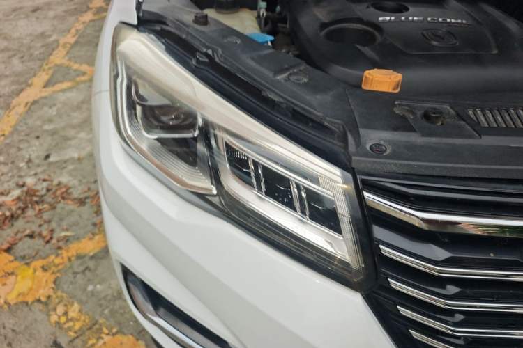 Used CHANGAN CS75 2018 280T Automatic Smart Edition China V Standard Right Front Headlight