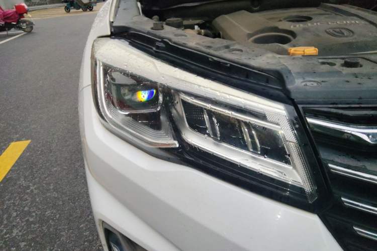 Used CHANGAN CS75 2018 280T Automatic Smart Edition China V-standard Right Front Headlight