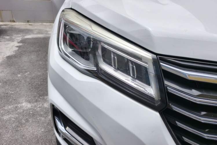 Used CHANGAN CS75 2018 280T Automatic Smart Edition China V-standard Right Front Headlight