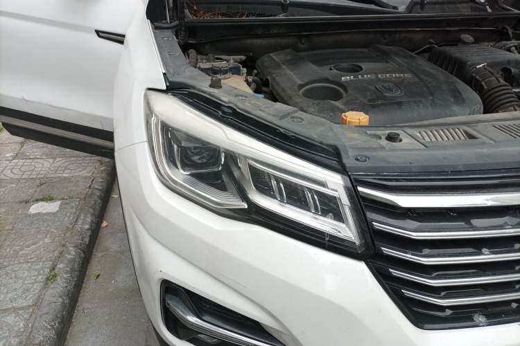 Used CHANGAN CS75 2018 280T Automatic Smart Edition China V-standard Right Front Headlight