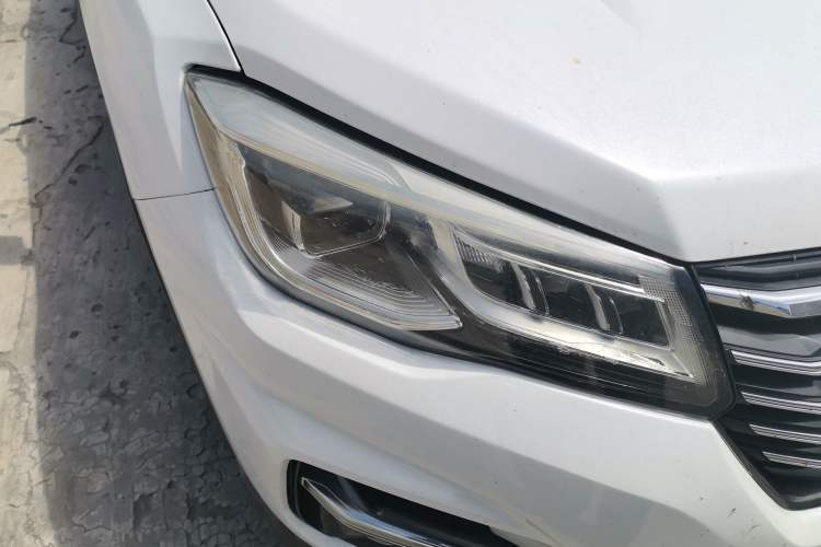 Used CHANGAN CS75 2018 280T Automatic Smart Edition China V-standard Right Front Headlight
