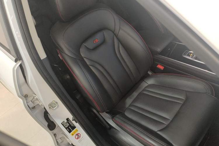 Used CHANGAN CS75 2018 280T Automatic Smart Edition China V-standard Right Front Seat