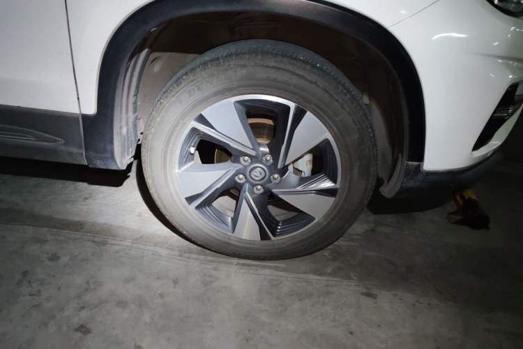 Used CHANGAN CS75 2018 280T Automatic Smart Edition China V-standard Right Front Wheel Hub