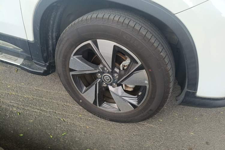 Used CHANGAN CS75 2018 280T Automatic Smart Edition China V-standard Right Front Wheel Hub
