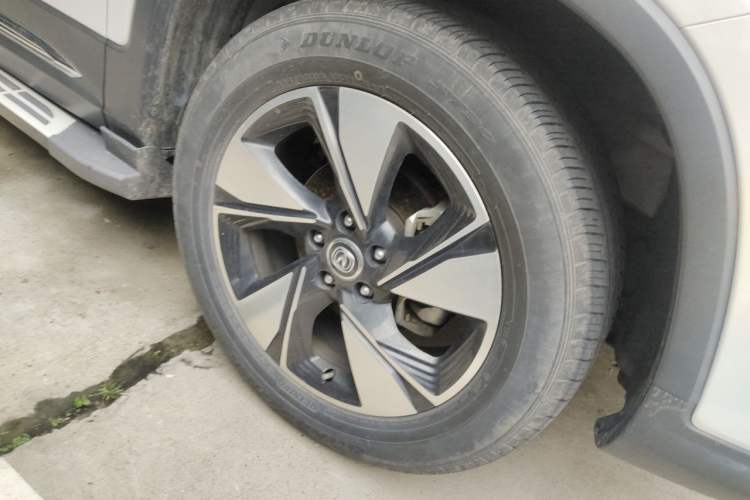Used CHANGAN CS75 2018 280T Automatic Smart Edition China V-standard Right Front Wheel Hub