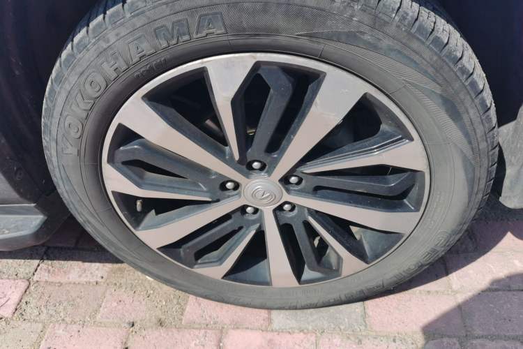 Used CHANGAN CS75 2018 280T Automatic Yazi Model China V Standard Right Front Wheel Hub