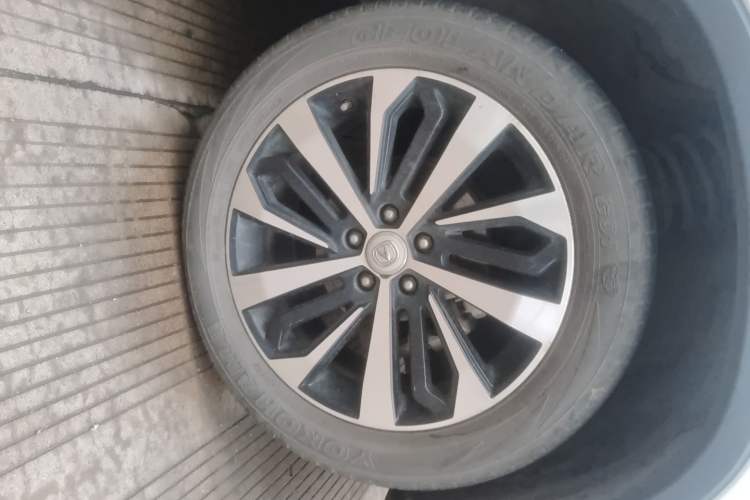 Used CHANGAN CS75 2018 280T Automatic Smart Model China V Standard Right Front Wheel Hub