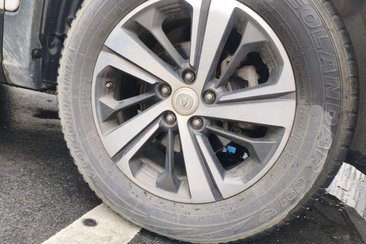 Used CHANGAN CS75 2018 280T Manual Smart Edition China V Standard Right Front Wheel Hub