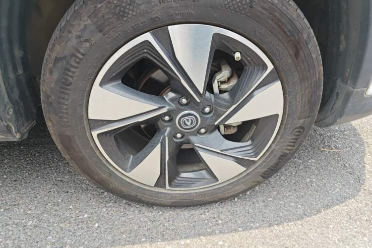 Used CHANGAN CS75 2018 280T Automatic Smart Edition China V-standard Right Front Wheel Hub