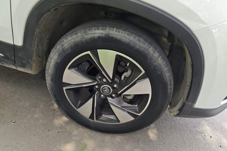 Used CHANGAN CS75 2018 280T Automatic Smart Edition China V-standard Right Front Wheel Hub