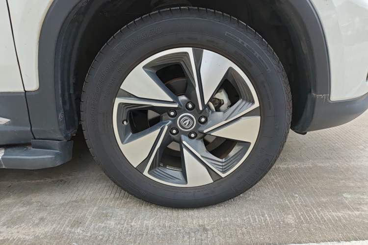 Used CHANGAN CS75 2018 280T Automatic Smart Edition China V-standard Right Front Wheel Hub