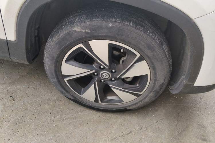 Used CHANGAN CS75 2018 280T Automatic Smart Edition China V-standard Right Front Wheel Hub