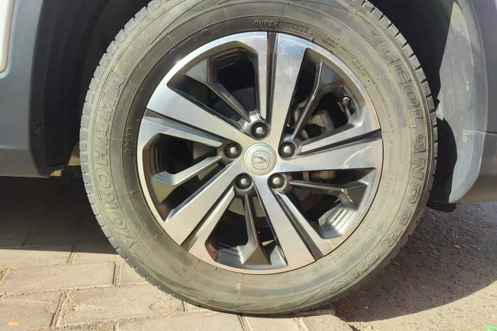Used CHANGAN CS75 2018 280T Automatic Smart Edition China V Standard Right Front Wheel Hub