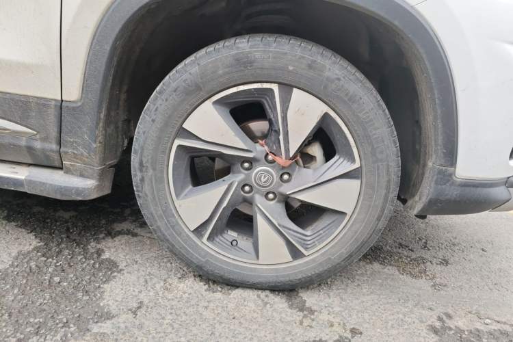 Used CHANGAN CS75 2018 280T Automatic Smart Edition China V-standard Right Front Wheel Hub
