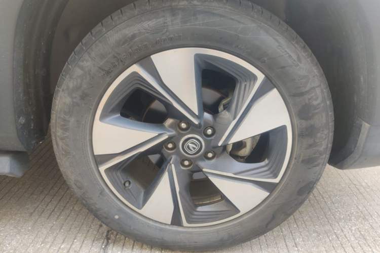 Used CHANGAN CS75 2018 280T Automatic Smart Edition China V-standard Right Front Wheel Hub