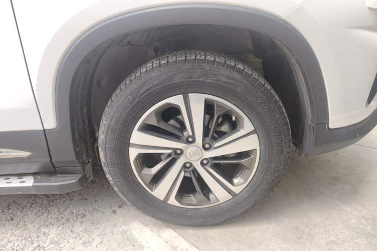 Used CHANGAN CS75 2018 280T Manual Elite Version China V Standard Right Front Wheel Hub