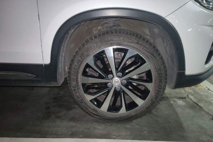 Used CHANGAN CS75 2018 280T Automatic Yazi Model China V Standard Right Front Wheel Hub