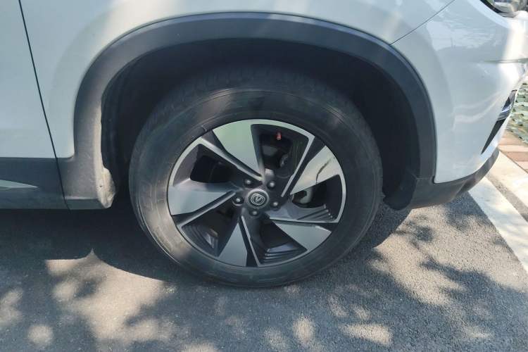 Used CHANGAN CS75 2018 280T Automatic Smart Edition China V-standard Right Front Wheel Hub