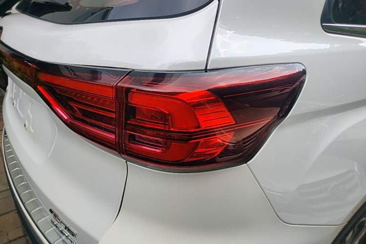 Used CHANGAN CS75 2018 280T Manual Smart Edition China V Standard Right Rear Taillight