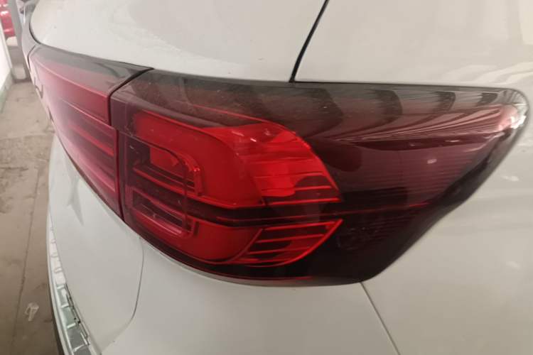 Used CHANGAN CS75 2018 280T Automatic Luxury Edition China V Standard Right Rear Taillight