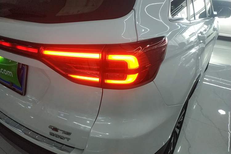 Used CHANGAN CS75 2018 280T Automatic Yazi Model China V Standard Right Rear Taillight