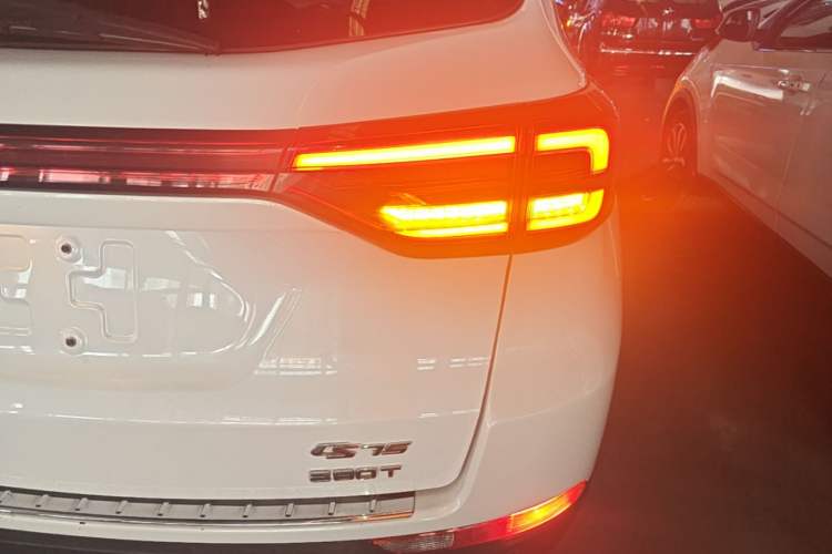 Used CHANGAN CS75 2018 280T Automatic Smart Edition China V-standard Right Rear Taillight
