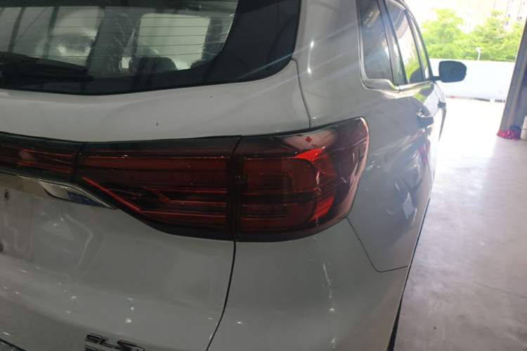 Used CHANGAN CS75 2018 280T Automatic Smart Edition China V Standard Right Rear Taillight