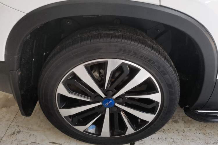 Used CHANGAN CS75 2018 280T Automatic Yazi Model China V Standard Right Rear Wheel Hub