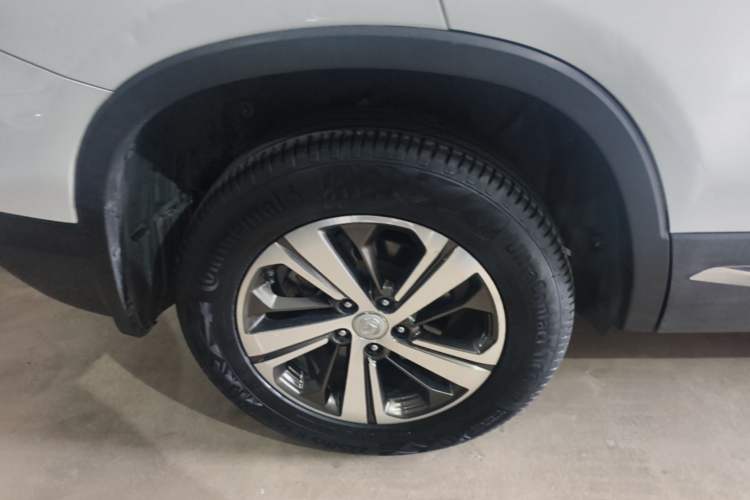 Used CHANGAN CS75 2018 280T Automatic Smart Edition China V Standard Right Rear Wheel Hub