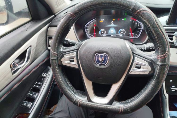 Used CHANGAN CS75 2018 280T Automatic Yazi Model China V Standard Steering Wheel