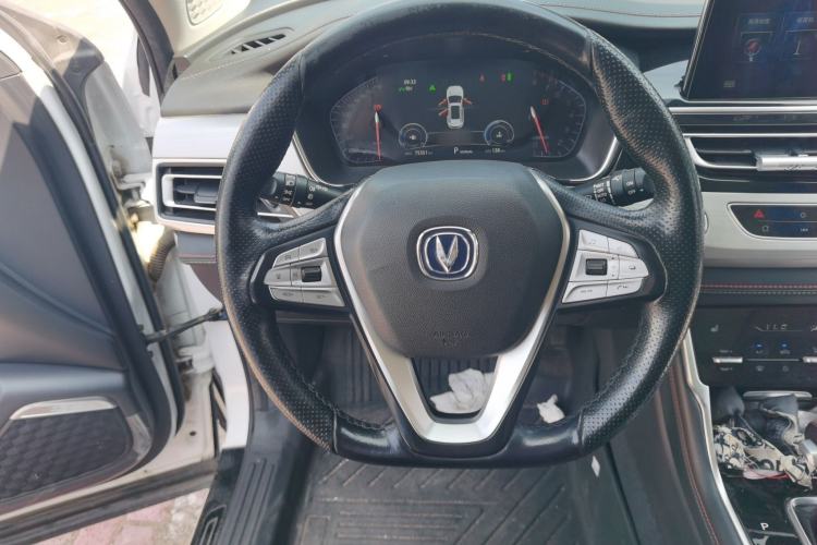 Used CHANGAN CS75 2018 280T Automatic Yazi Model China V Standard Steering Wheel