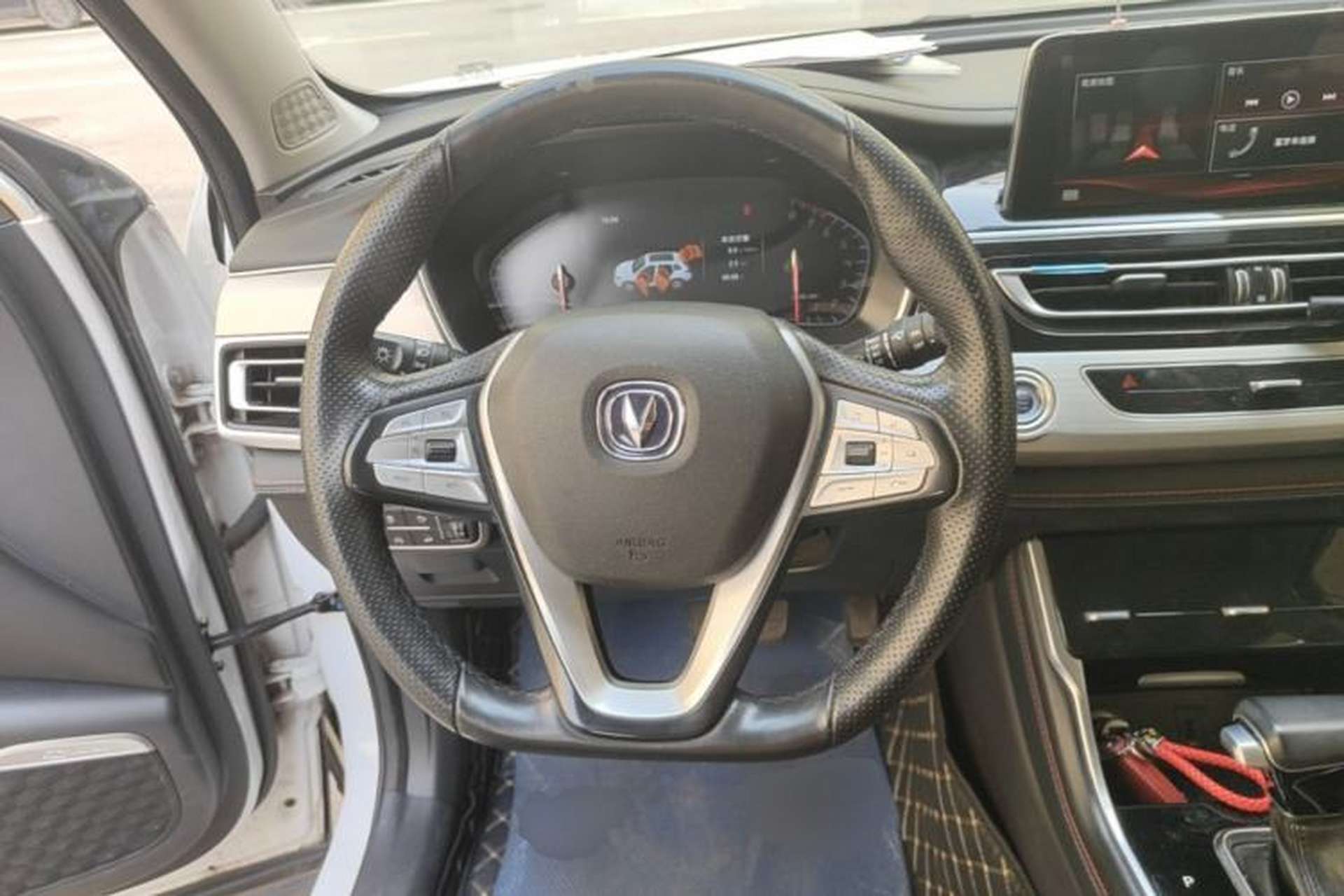 Used CHANGAN CS75 2018 280T Automatic Smart Edition China V-standard Steering Wheel