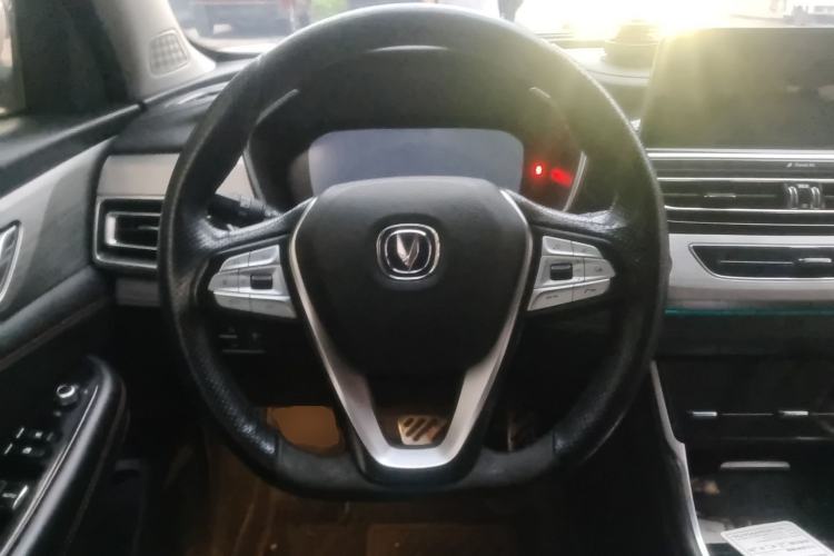 Used CHANGAN CS75 2018 280T Automatic Smart Model China V Standard Steering Wheel