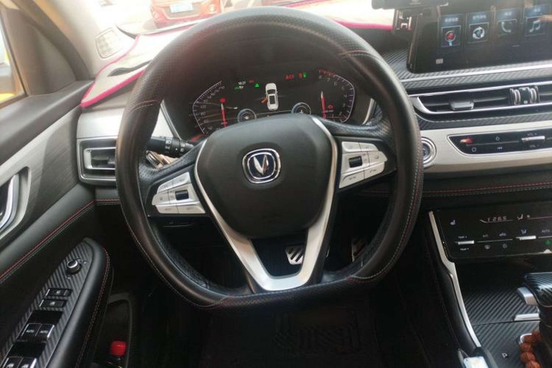 Used CHANGAN CS75 2018 280T Automatic Yazi Model China V Standard Steering Wheel