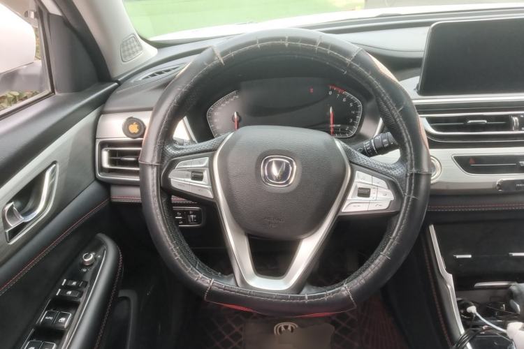 Used CHANGAN CS75 2018 280T Automatic Smart Edition China V-standard Steering Wheel