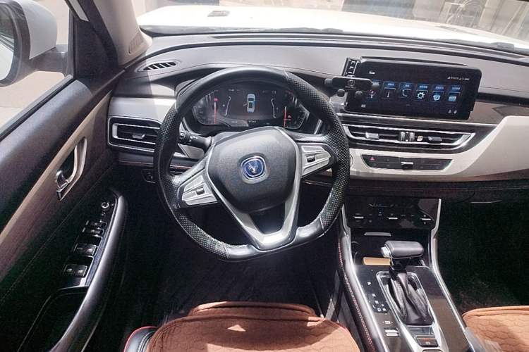 Used CHANGAN CS75 2018 280T Automatic Smart Edition China V-standard Steering Wheel
