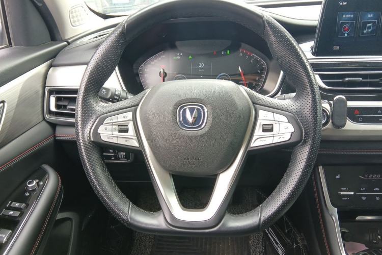 Used CHANGAN CS75 2018 280T Automatic Yazi Model China V Standard Steering Wheel