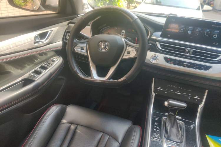 Used CHANGAN CS75 2018 280T Automatic Smart Edition China V-standard Steering Wheel