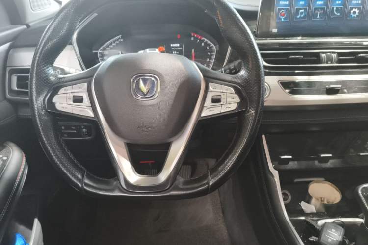 Used CHANGAN CS75 2018 280T Manual Elite Version China V Standard Steering Wheel